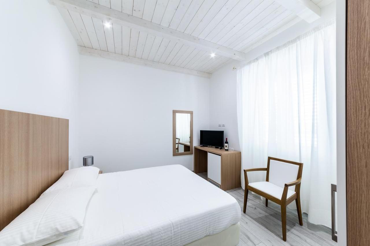 La Promenade Rooms & Suites Olbia Zewnętrze zdjęcie