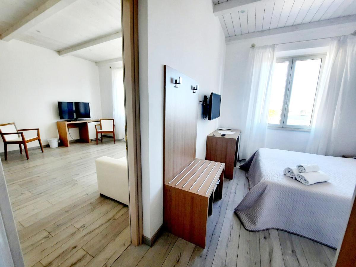 La Promenade Rooms & Suites Olbia Zewnętrze zdjęcie